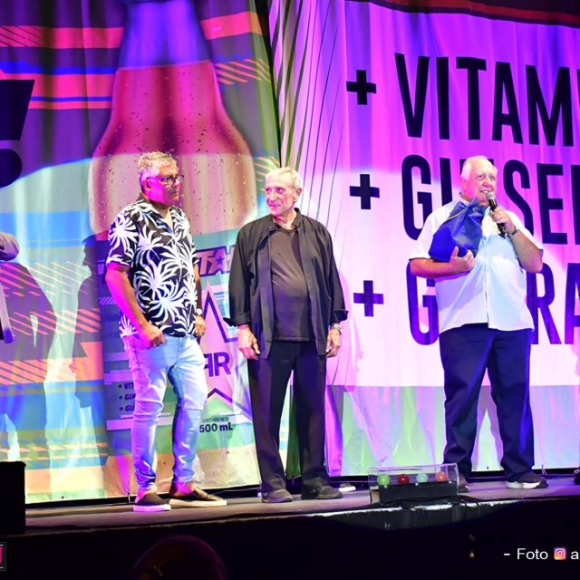 CACHO DE LA CRUZ 007